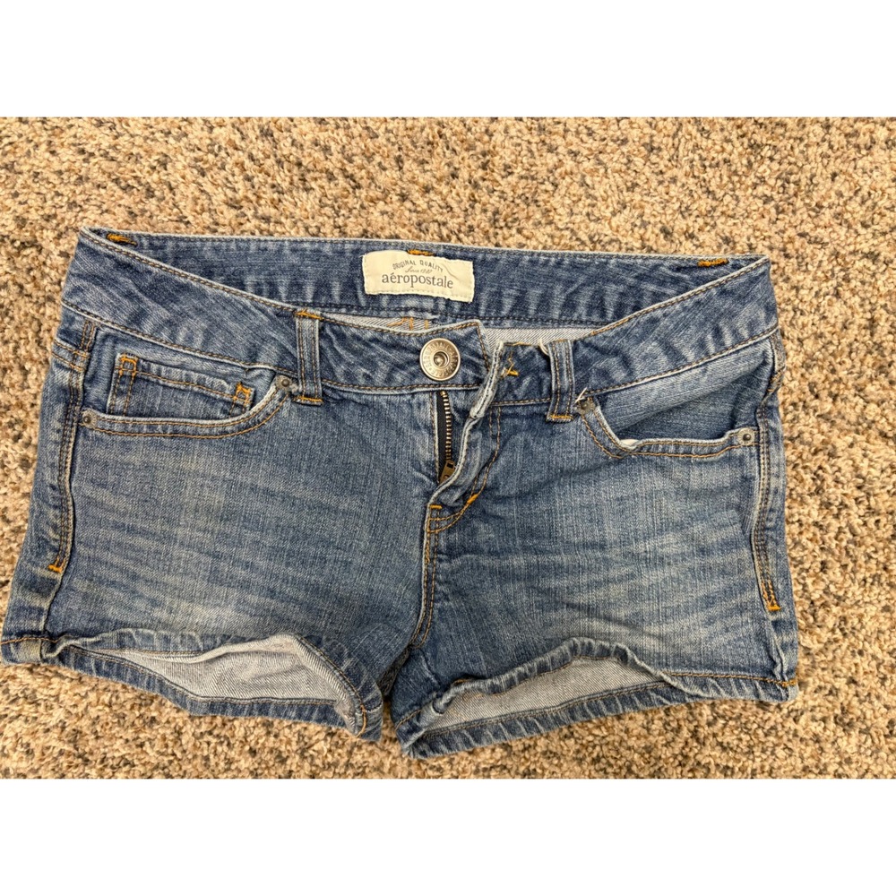 Aeropostale Womens Low Rise Denim Jean Shorts Medium Wash Size 1/2
